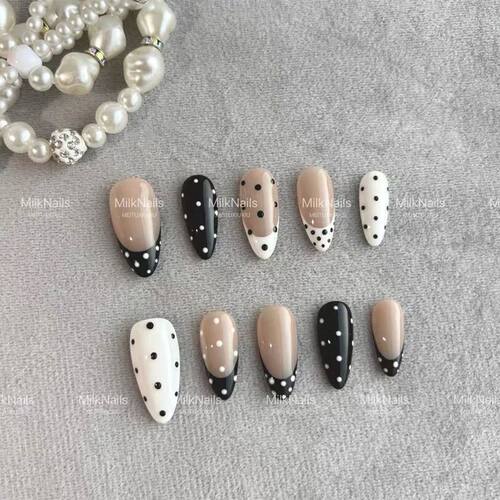 10PCS Almond Handmade Press on Nails Polka dot Design Medium