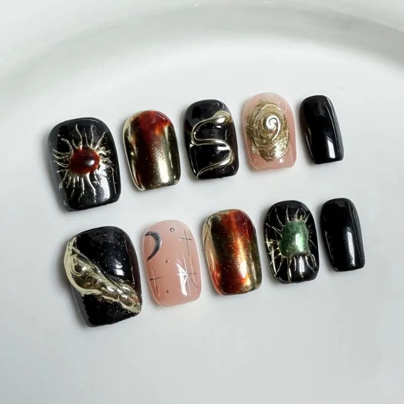10Pc Black Handmade Fake Nails Embossed Gold Pattern Design