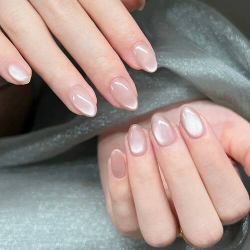 24Pcs Press on Nails Short Almond Nude Pink Cat's Eye Full C