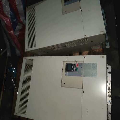 议价H1000变频器，CIMR-HB4A0180AAA，90