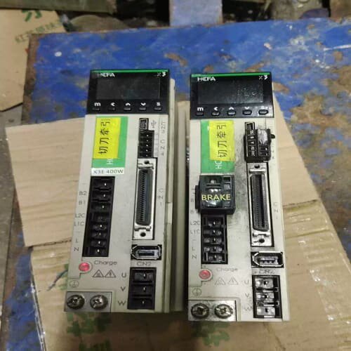 议价伺服驱动器SV-X3EA040A-A400w拆