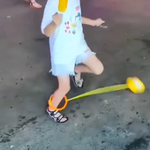 儿童跳跳球36岁玩具闪光甩甩蹦蹦球发光弹力球脚环套脚男女孩弹跳