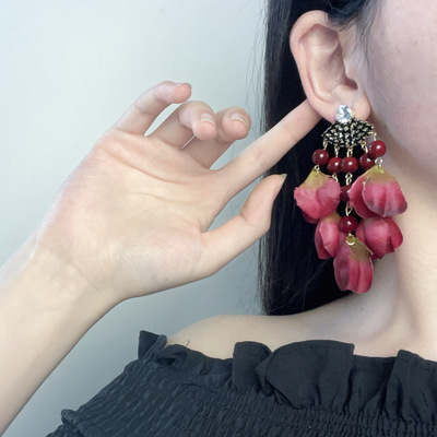 森系田园风镶钻圆珠花瓣流苏耳环甜美优雅淑女高级感潮流耳饰新款