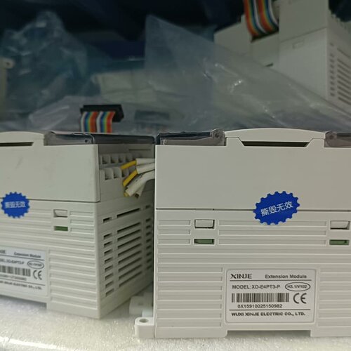 信捷XD-E4PT3-P PLC模块，成色如图，轻微使用痕迹--议价商品