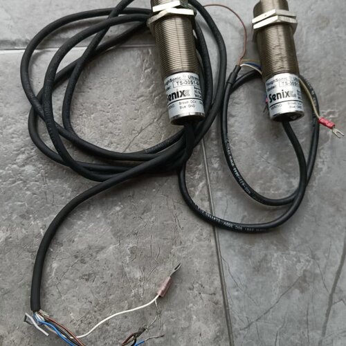 senix超声波传感器TS-30S1-SKSK-01（线稍短--议价商品