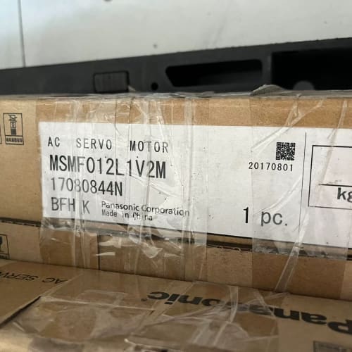 特价处理全新松下100w伺服电机套装MADLN05BE--议价商品
