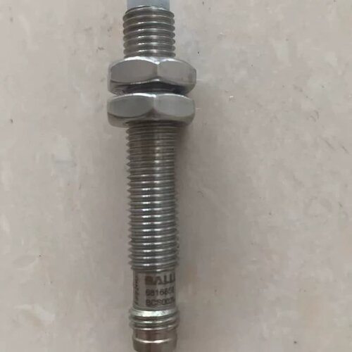 巴鲁夫电容式接近开关PNP常开BCS002M--议价商品