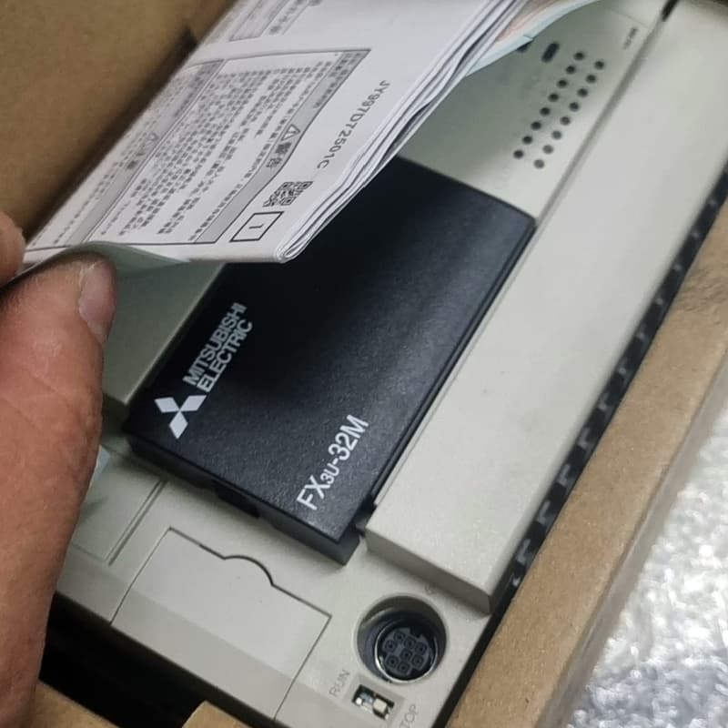FX3U-32MT 全新原装正品三菱plc 盒码一致包好包邮--议价商品