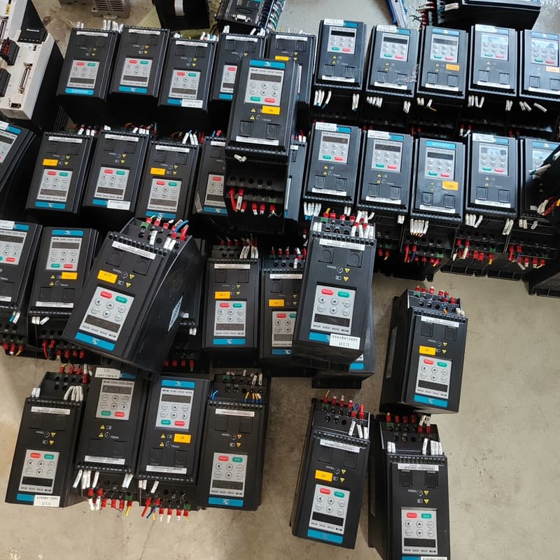 MD200S0.4二手变频器 拆机正常使用 功能完好 型号M--议价商品