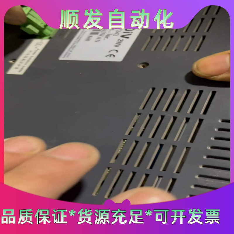 M T6100iV威纶工业控制屏，有四个，通电试了一下，每只一议价