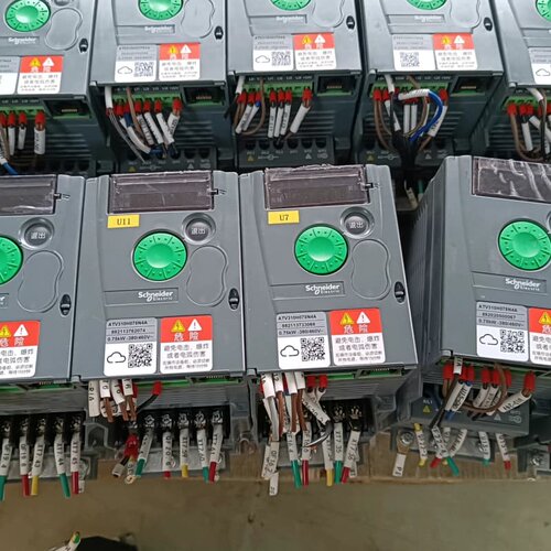 施耐德变频器ATV310H037N4A，二手拆机，成色充新！--议价商品