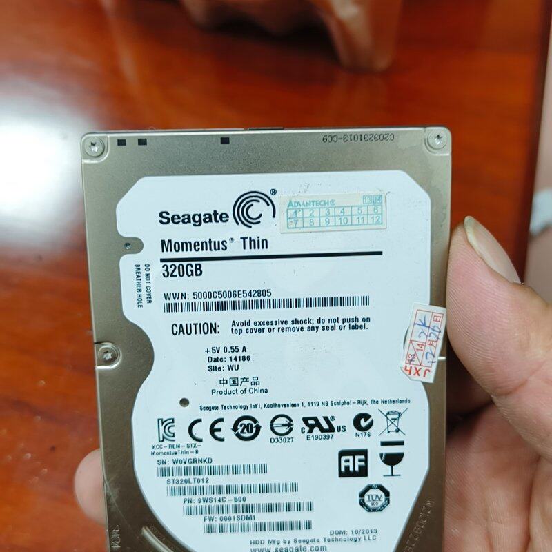 希捷2.5寸机械硬盘,320GB,SATA接口,拆机品,成色--议价商品