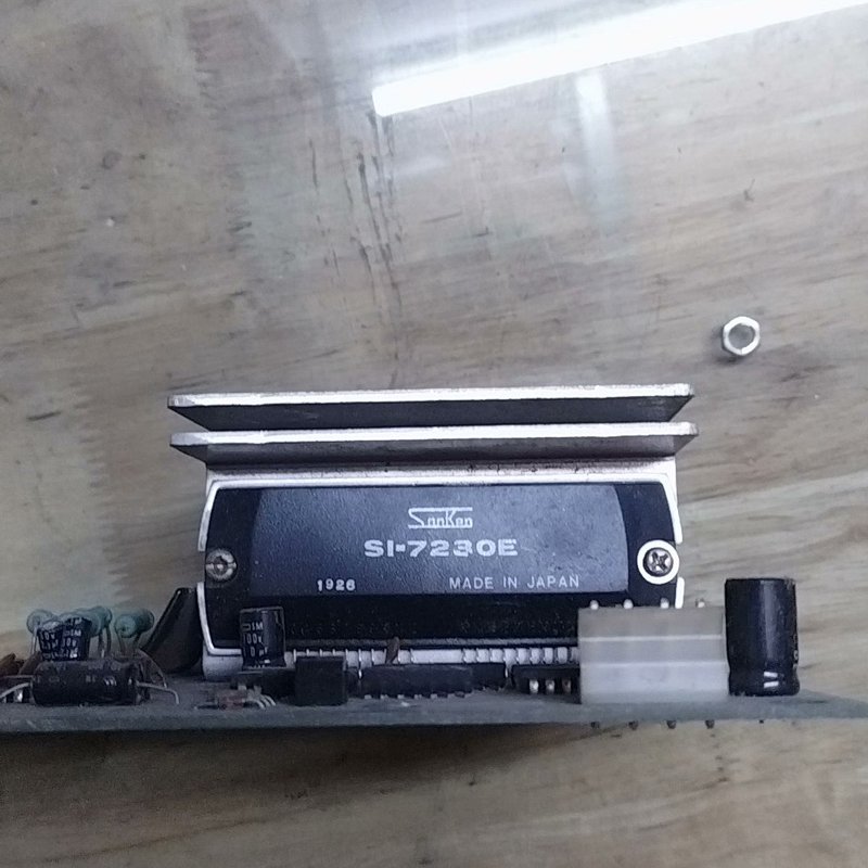 一块原装进口拆机板,上面有两块SI-7230E模块,两块SI--议价商品
