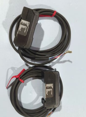全新未用基恩士CZ-V21AP数字RGB传感器，全新裸机未用--议价商品