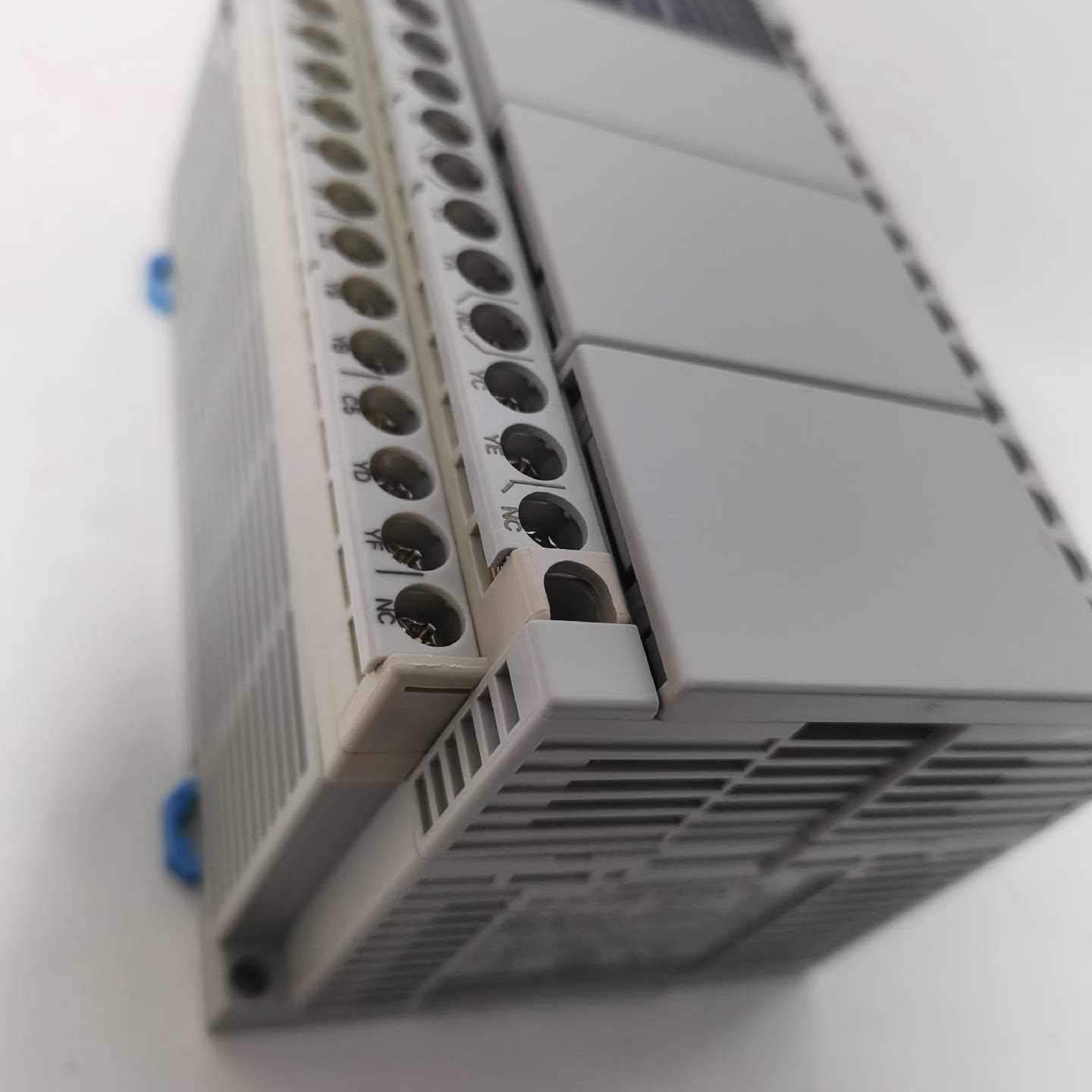 议价--松下PLC型号:AFPXHC40R-F