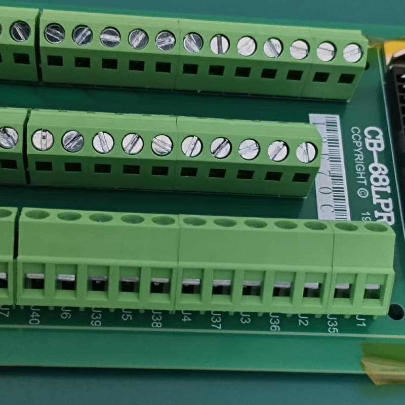 美国原装NI CB-68LPR接线板,绿色PCB,成色几乎全--议价商品