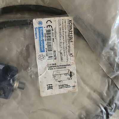 施耐德限位开关XCMN2110L1--议价商品