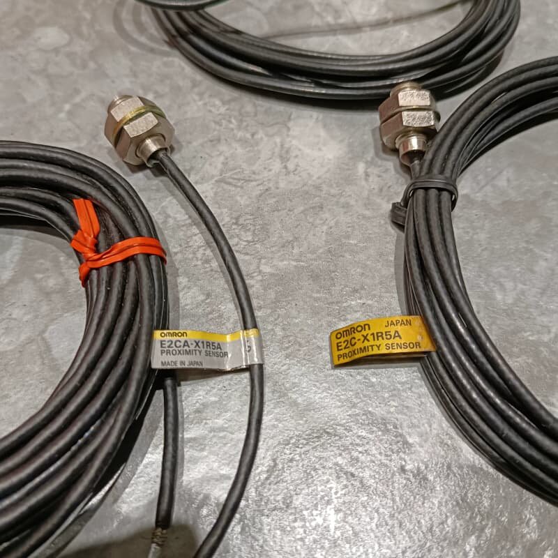 E2C-X1R5A有1只，价格280元 正品未使用没包装，实--议价商品