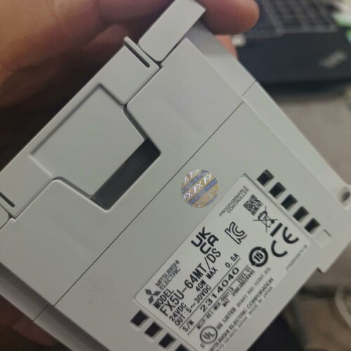 FX5U-64MT/DS 23年9成新三菱原装正品plc--议价商品