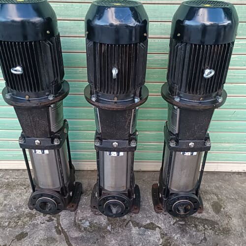 不锈钢多级泵，型号CRCM32一4，电压380V，功率--议价商品