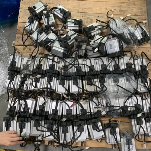 松下A6电机750w MSMF082L1U2M 特价出!--议价商品