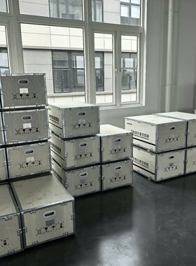 132kw变频器，尺寸，700 473 370全新库存，--议价商品