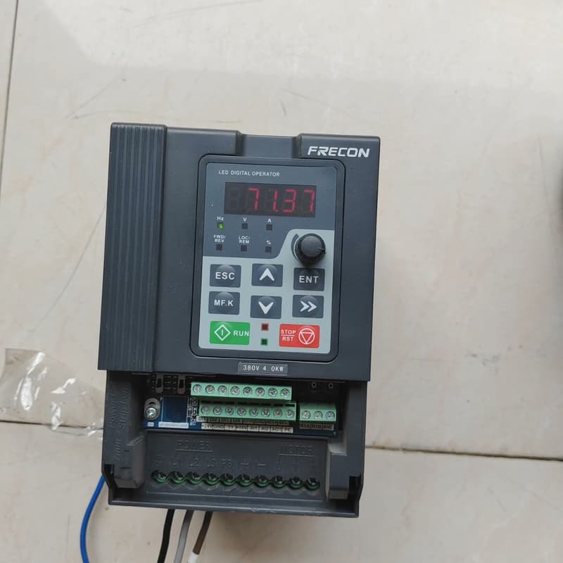 孚瑞肯变频器FR100-4T-4.0B,4KW,380V输入--议价商品