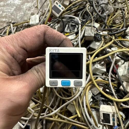 KITA压力表KP42C-02-F1，真空负压表KP47C---议价商品