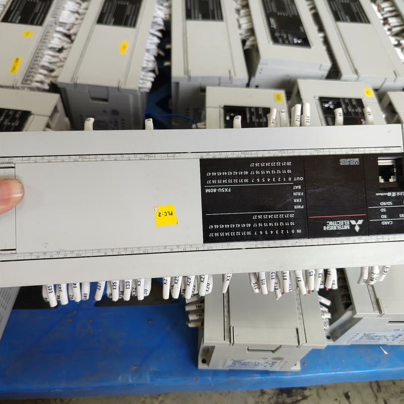 三菱FX5U-80MR/ES PLC主机，二手拆机，成色还可--议价商品