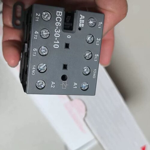 全新ABB接触器BC6-30-10/24V--议价商品