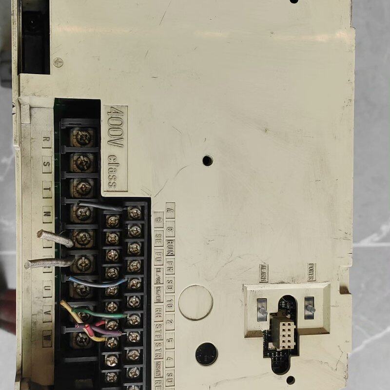 三菱变频器 FR-A044-3.7K，3.7KW功率，三相3--议价商品