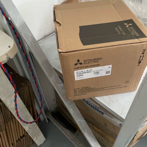 三菱全新变频器FR-E740-2.2K-CHT 2.2KW--议价商品
