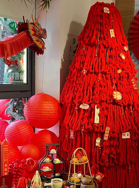 许愿树红色毛线集合商场新年元旦创意摆件氛围感装饰春节打卡场景