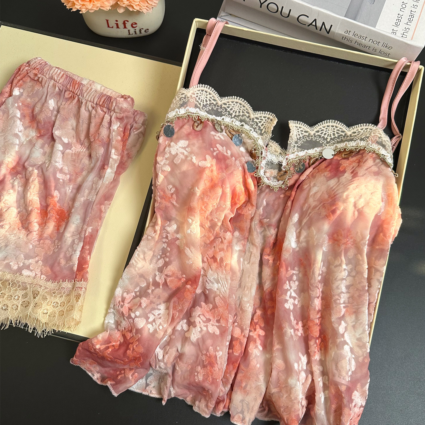 乐姿梦蕾丝睡衣女性感夏季可外穿高级感吊带短裤凉感家居服带胸垫,女士内衣/男士内衣/家居服,睡衣/家居服套装,淘宝优惠券,粉丝福利购,淘宝优惠卷