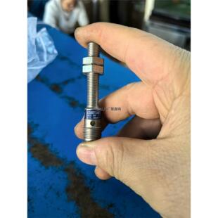 询价原装施耐德接近开关XS508B1DAM12议价