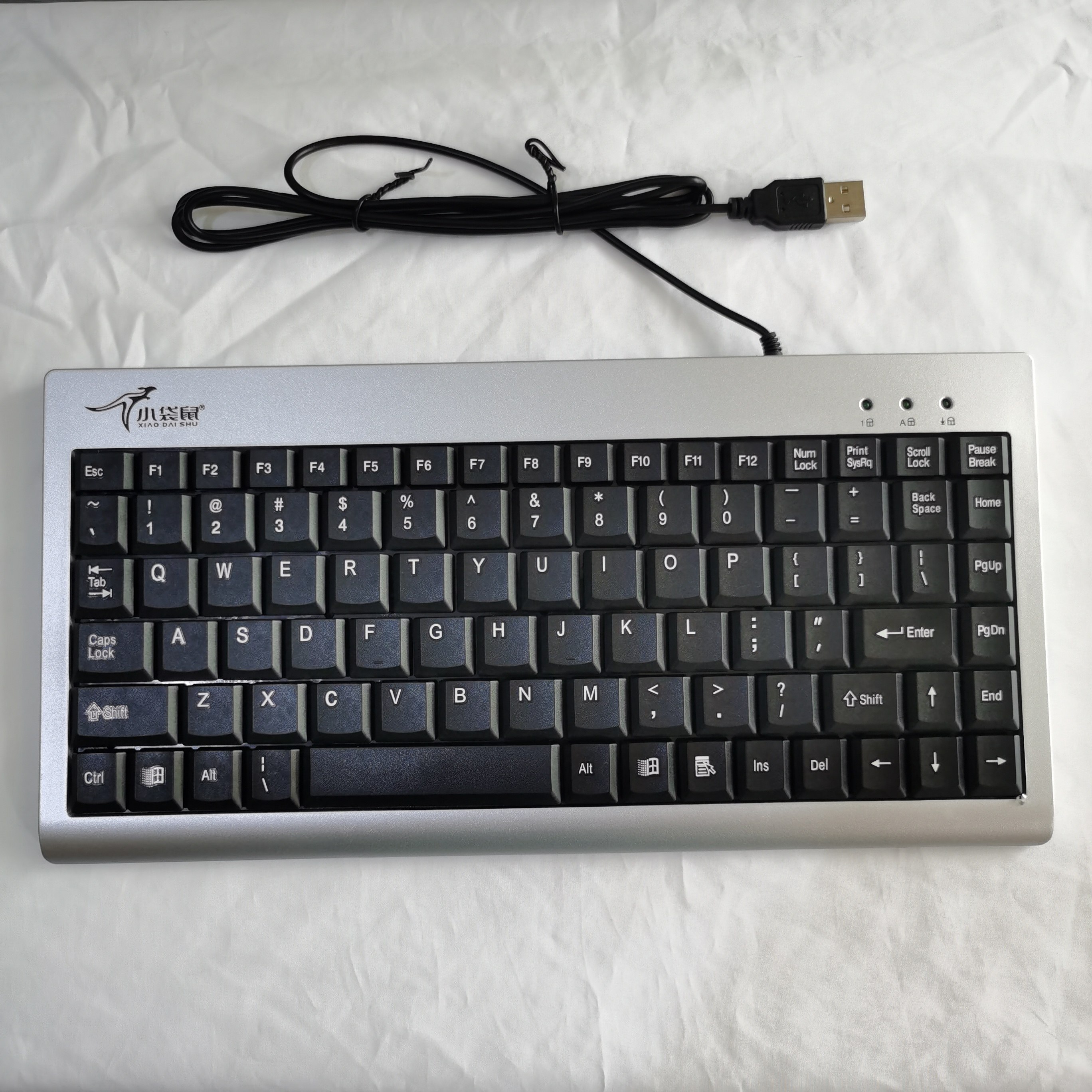 有线小键盘外接迷你笔记本电脑