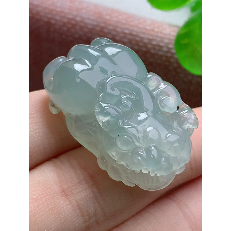 缅甸天然A货玉石翡翠 老坑冰种 手工精雕 貔貅吊坠