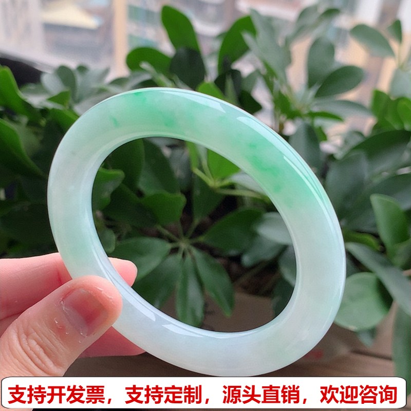 缅甸A货天然翡翠 老坑冰种飘绿圆条手镯58-59圈口
