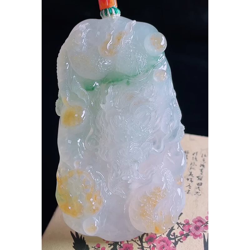 缅甸天然A货玉石翡翠挂件 精雕老坑冰种三彩神龙护主吊坠