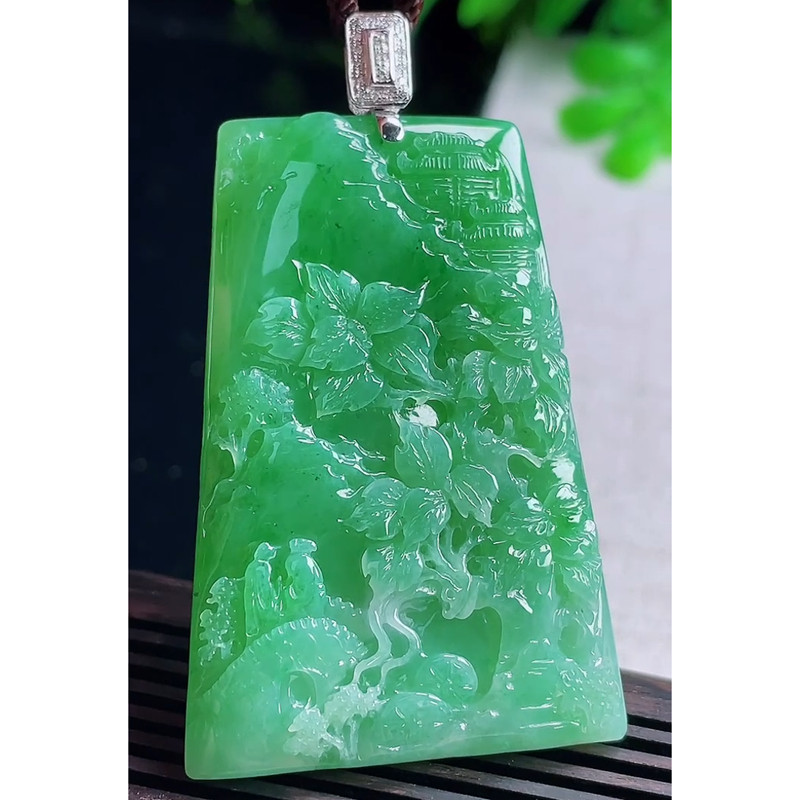 缅甸天然A货玉石翡翠 老坑冰种18k金扣阳绿山水牌吊坠