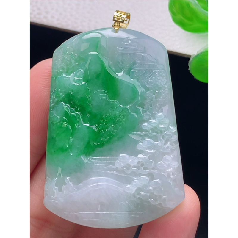 缅甸天然A货玉石翡翠 老坑冰种 手工精雕  18k金飘绿山水牌吊坠