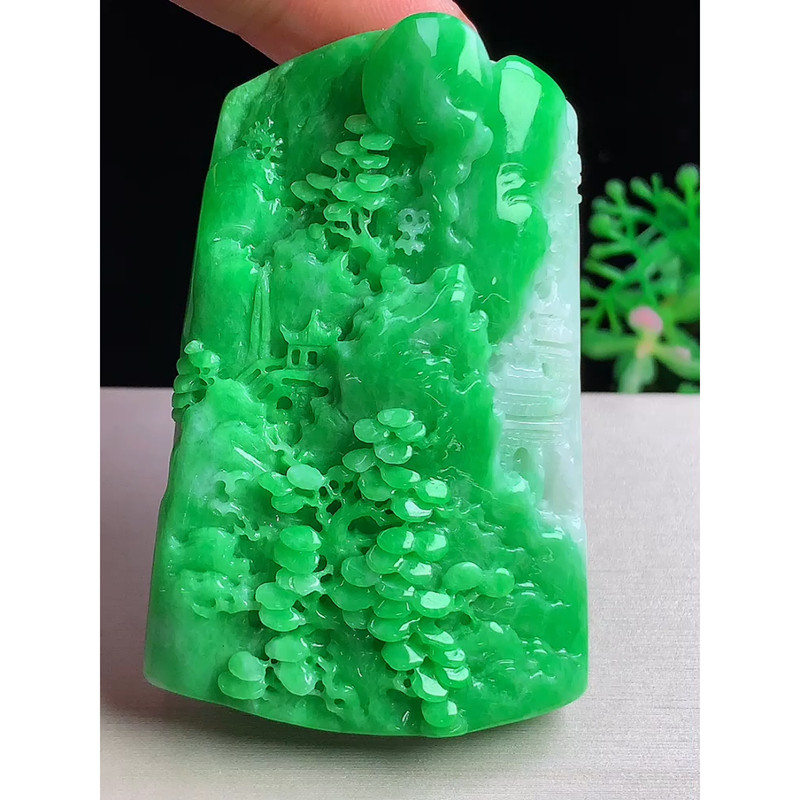 缅甸天然A货玉石翡翠挂件 精雕老坑冰种飘绿山水牌吊坠