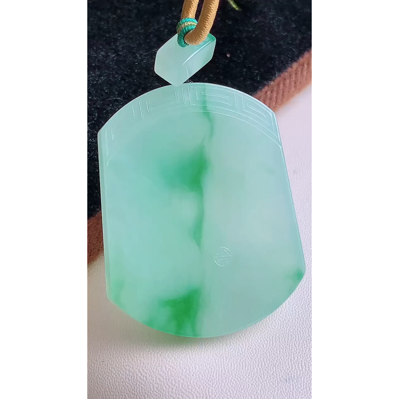 缅甸天然A货玉石翡翠 老坑冰种 手工精雕 飘花无事牌吊坠