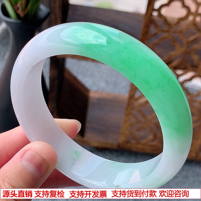 缅甸A货天然翡翠 老坑冰种白底青飘绿正装手镯63-64大圈口