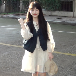 甜美可爱小个子绑带米白色连衣裙女学生早秋 牛仔马甲背心两件套
