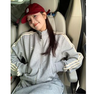 拉链卫衣女春秋新款 复古三条杠设计感拉链外套 正肩显瘦立领美式