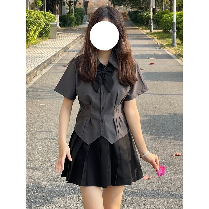 灰色jk制服女收腰衬衫套装黑色百褶裙短袖衬衫甜辣上衣修身衬衣