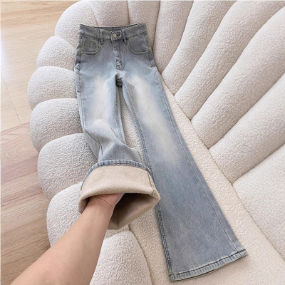 浅色加绒加厚微喇叭牛仔裤女2025冬季新款高腰显瘦遮胯弹力马蹄裤