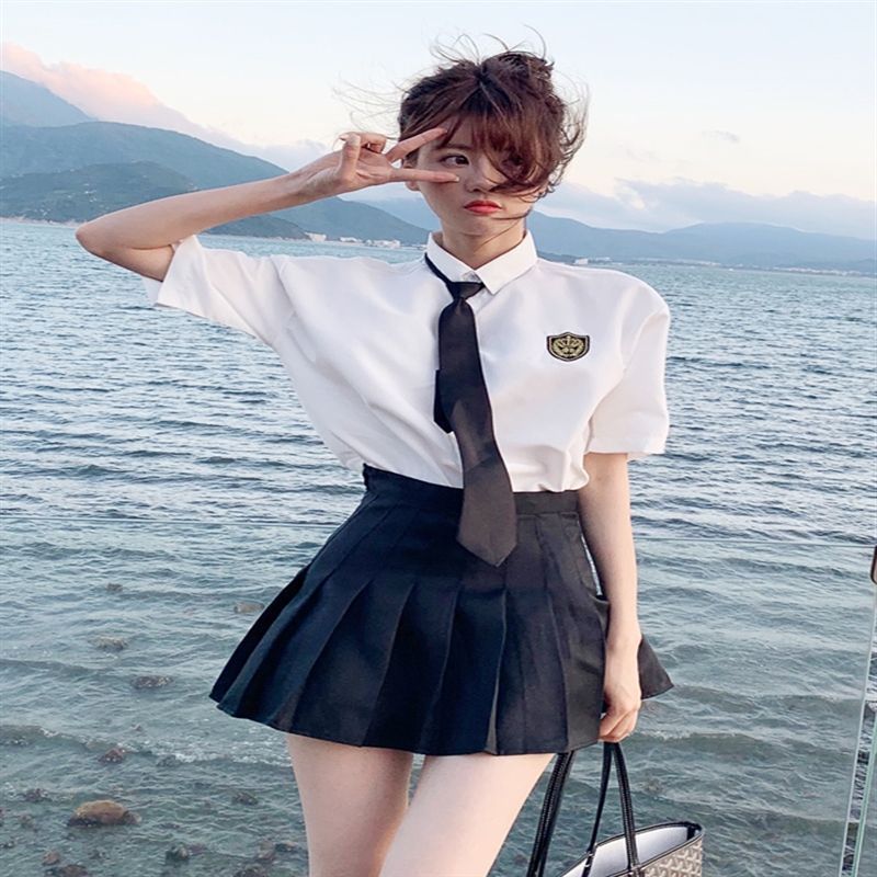 jk制服洋气白衬衫女设计感小众学生装学院风盐系上衣jk短袖