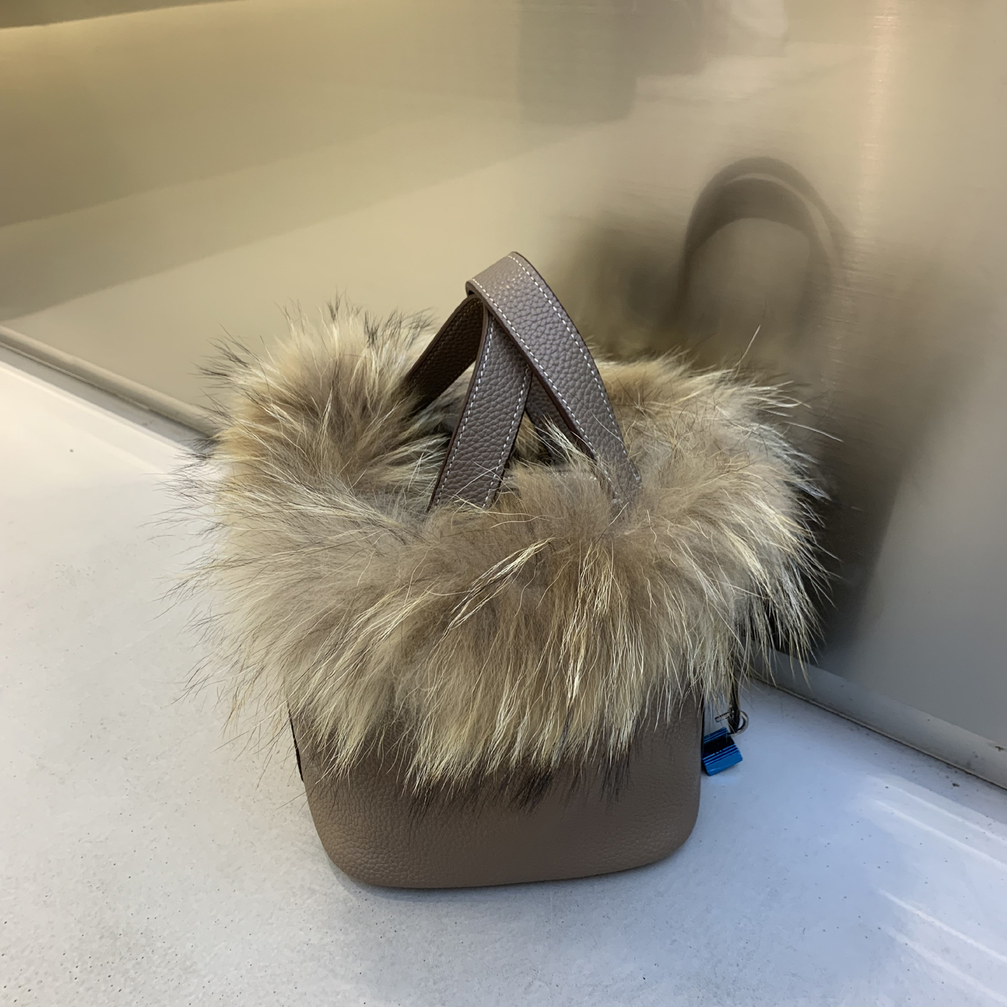 真皮草貉子毛水桶单肩斜挎包